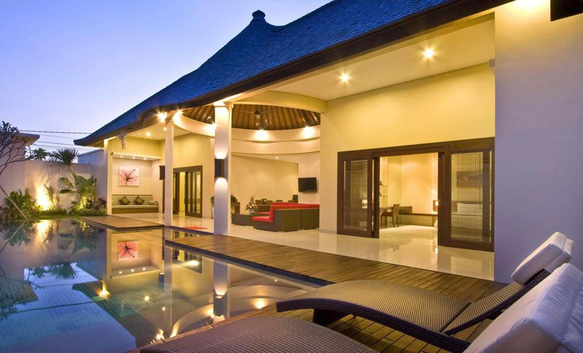 Oval Villa Bali Seminyak Exterior foto